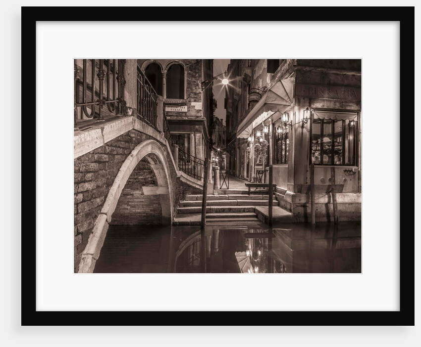 Cafe by canal, Venice by Assaf Frank